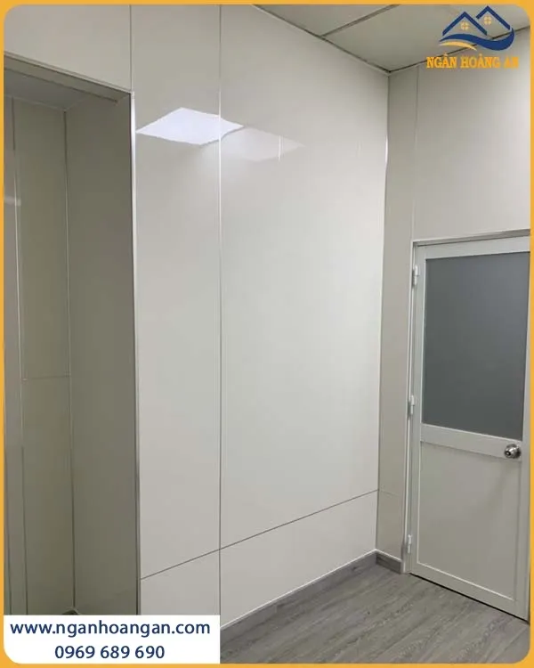 Ốp Tường PVC Trắng Trơn Kosmos Cho Nhà Ở Điểm Nhấn Cho Không Gian